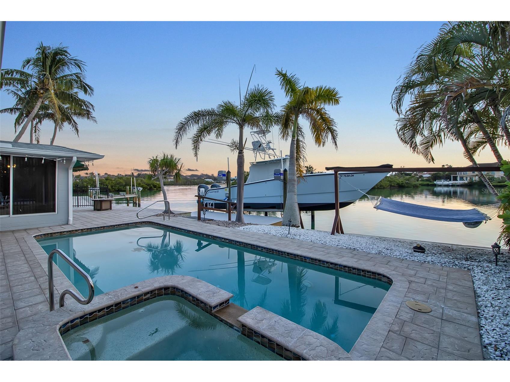 922 Casey Cove Drive Nokomis FL 34275 - INTRACOASTAL WATERWAY A4678726 image5