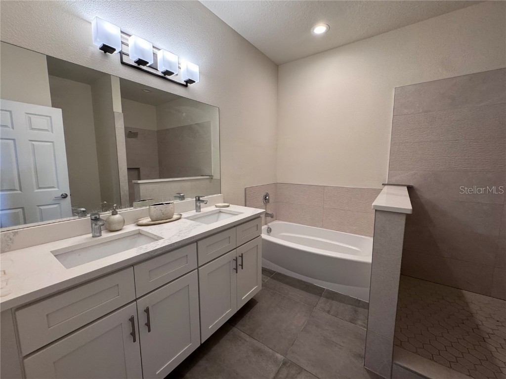 922 Centaury Drive Kissimmee FL 34759 P4936221 image12