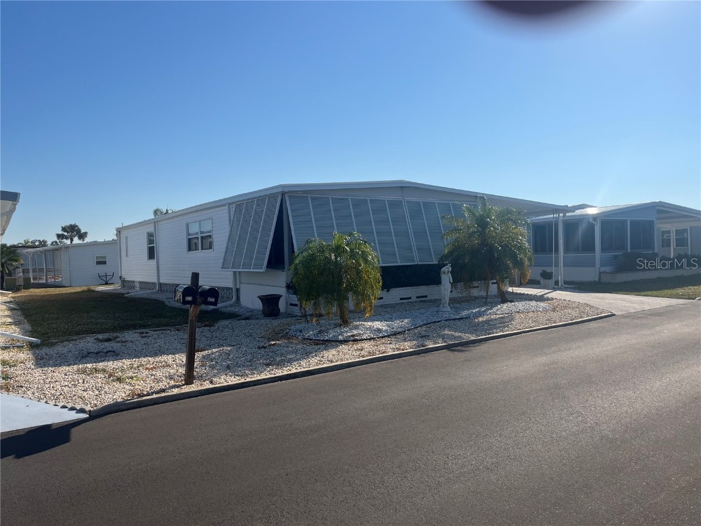 922 Cortina Boulevard Venice FL 34285 N6141592 image2