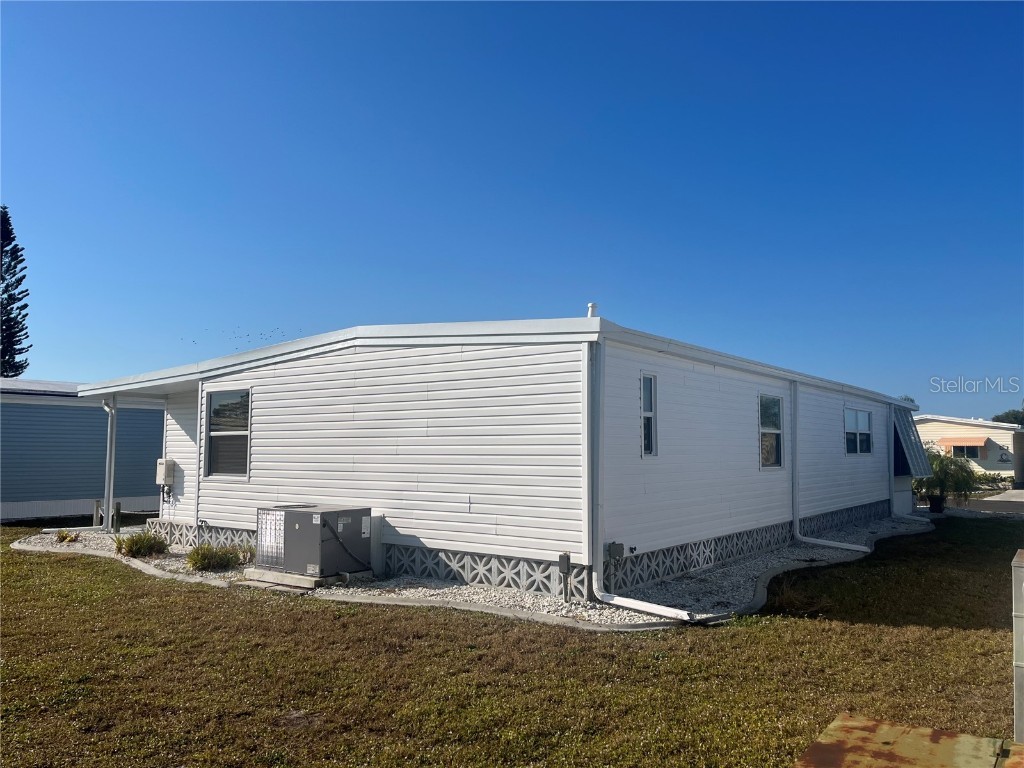 922 Cortina Boulevard Venice FL 34285 N6141592 image3