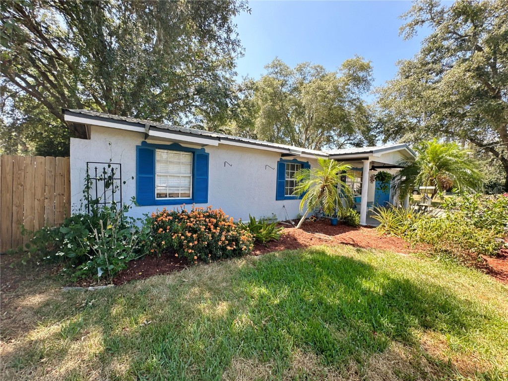 922 Dixie Maid Lane Valrico FL 33594 T3529042 image1