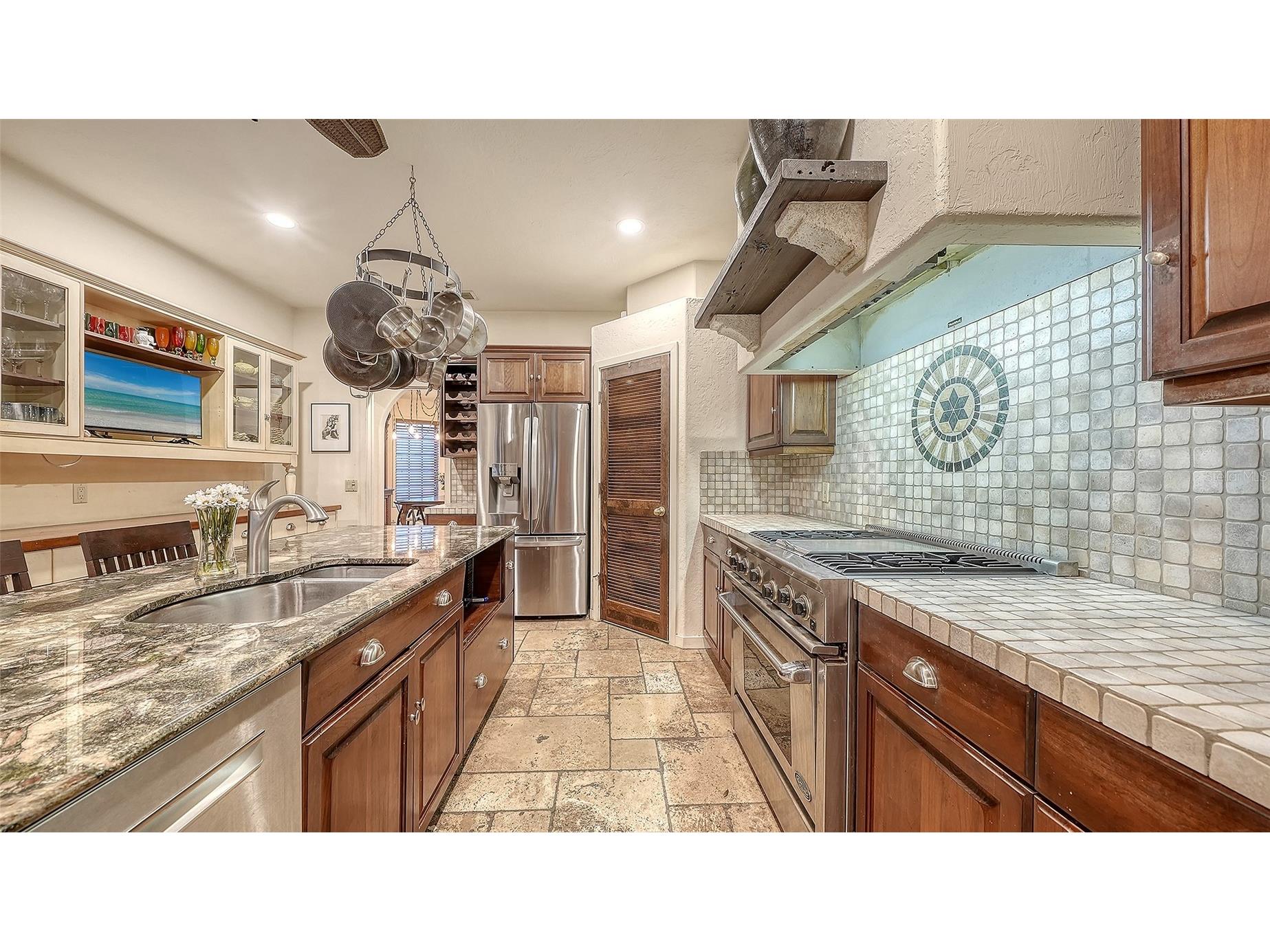 922 Indian Beach Drive Sarasota FL 34234 A4689749 image14