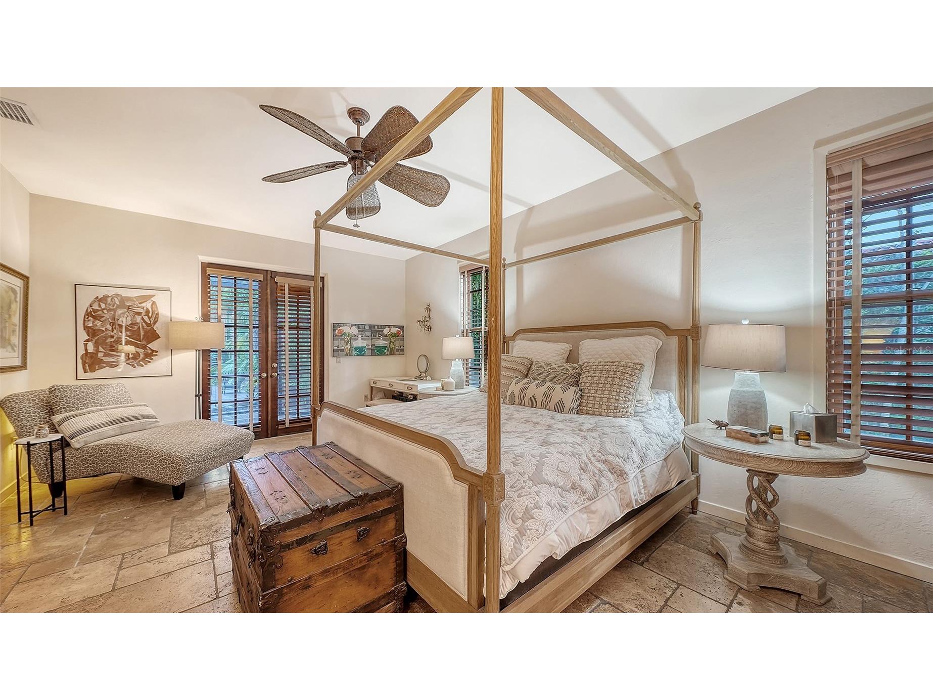 922 Indian Beach Drive Sarasota FL 34234 A4689749 image19