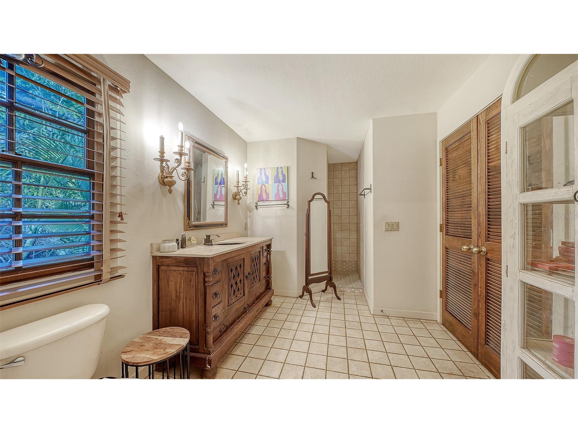922 Indian Beach Drive Sarasota FL 34234 A4689749 image28