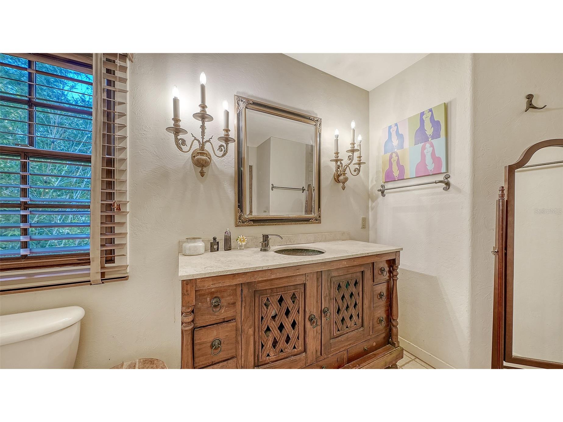 922 Indian Beach Drive Sarasota FL 34234 A4689749 image29