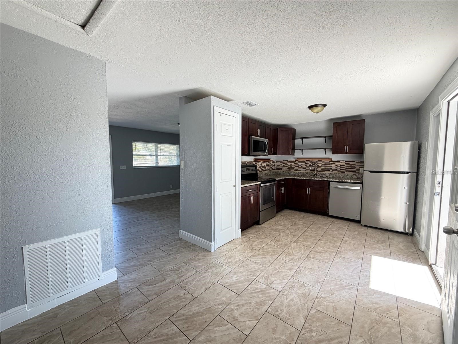 922 Martin Luther King Boulevard NE Winter Haven FL 33881 - LAKE IDYL O6398632 image2
