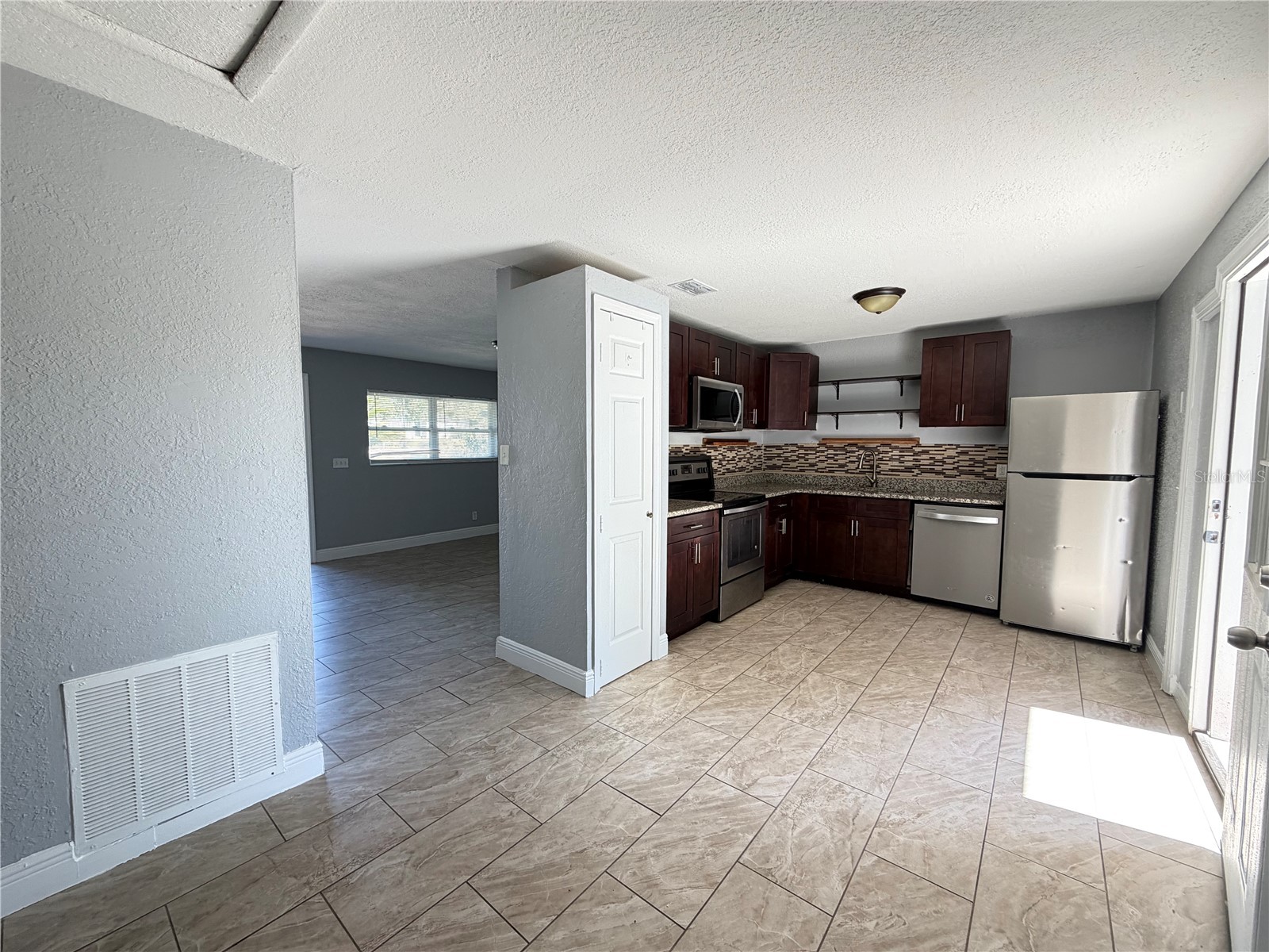 922 Martin Luther King Boulevard NE Winter Haven FL 33881 - LAKE IDYL S5141561 image4