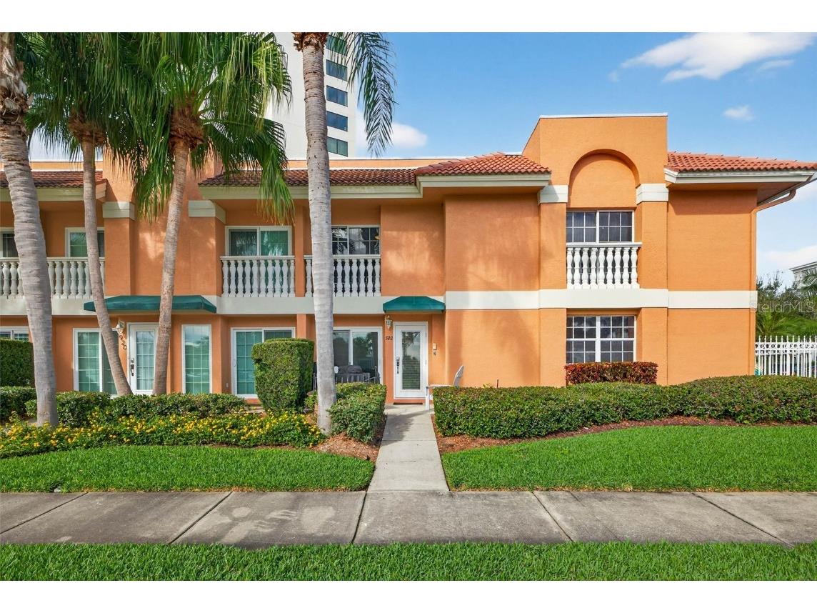 922 N Shore Drive NE Saint Petersburg FL 33701 TB8452503 image1