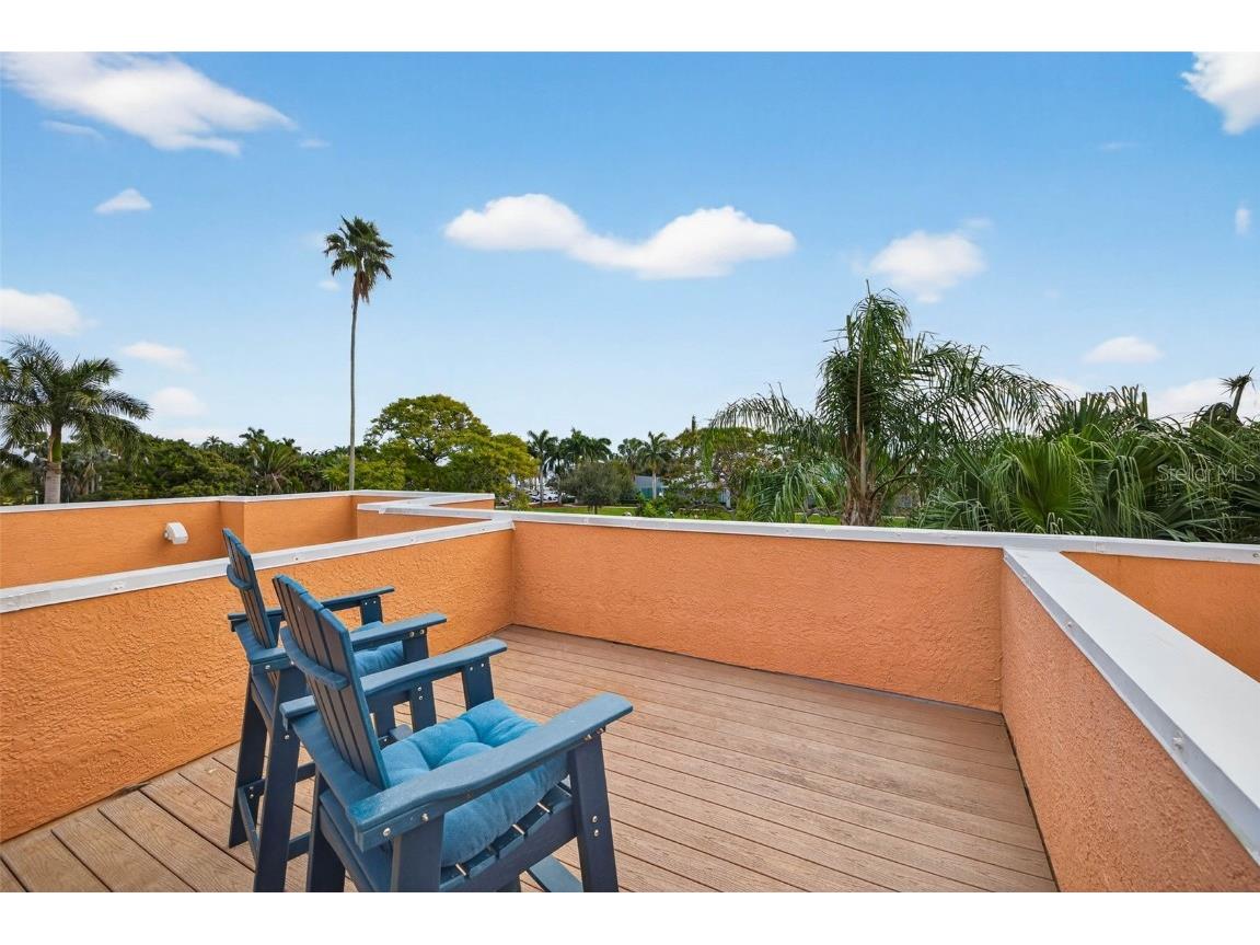 922 N Shore Drive NE Saint Petersburg FL 33701 TB8452503 image28