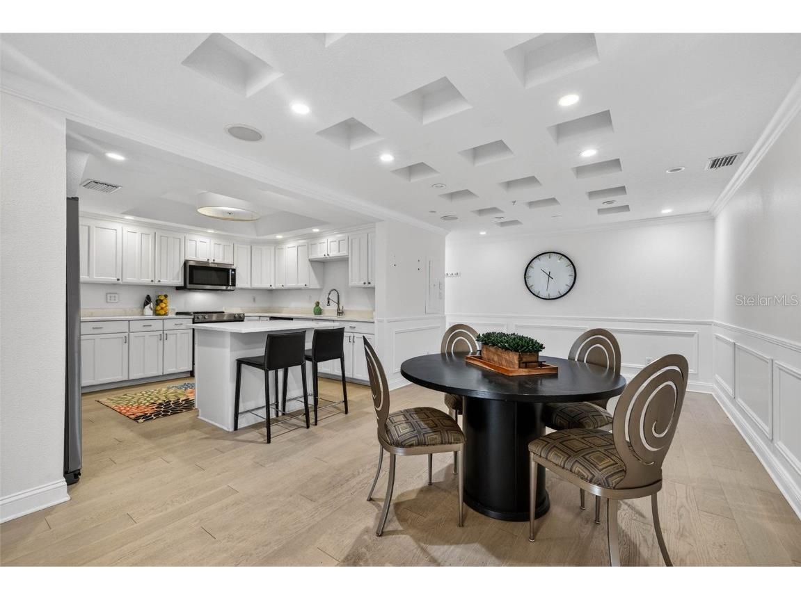 922 N Shore Drive NE Saint Petersburg FL 33701 TB8452503 image7