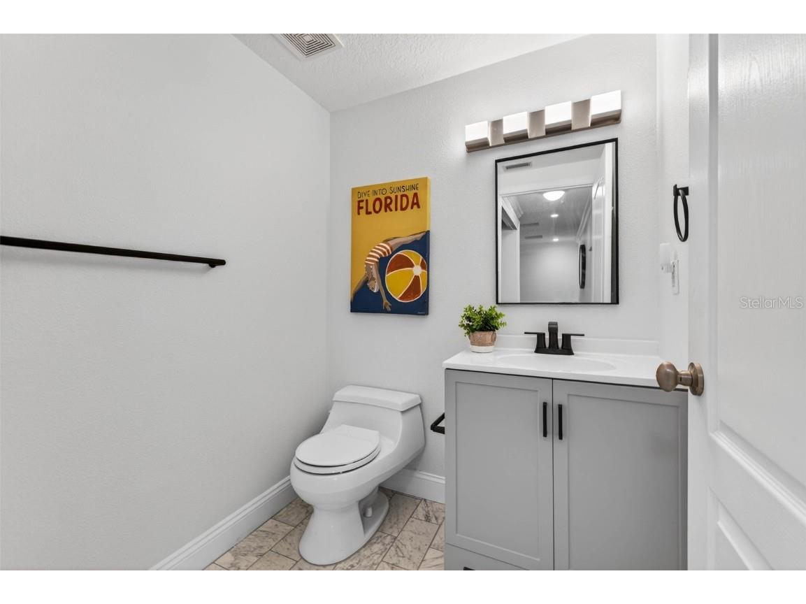 922 N Shore Drive NE Saint Petersburg FL 33701 TB8454038 image10