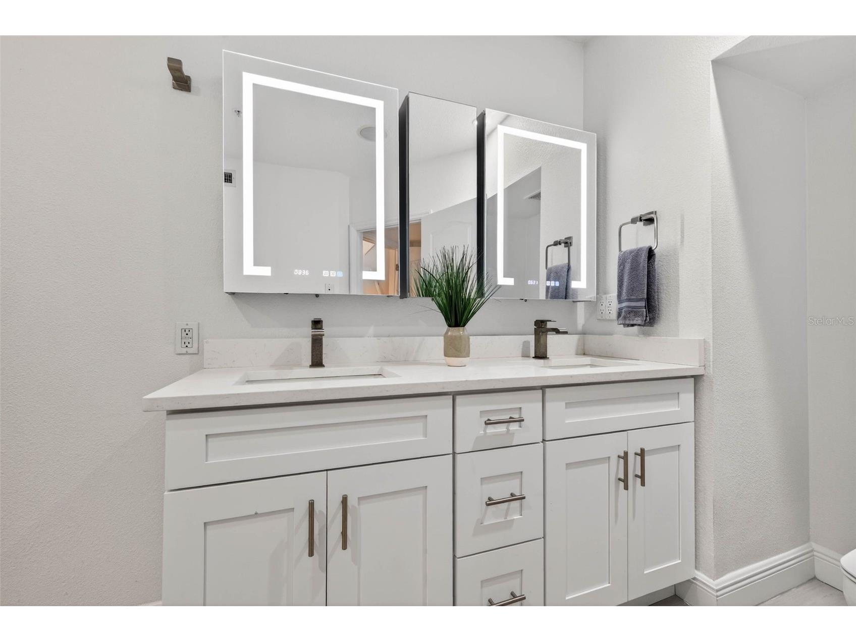 922 N Shore Drive NE Saint Petersburg FL 33701 TB8491596 image14