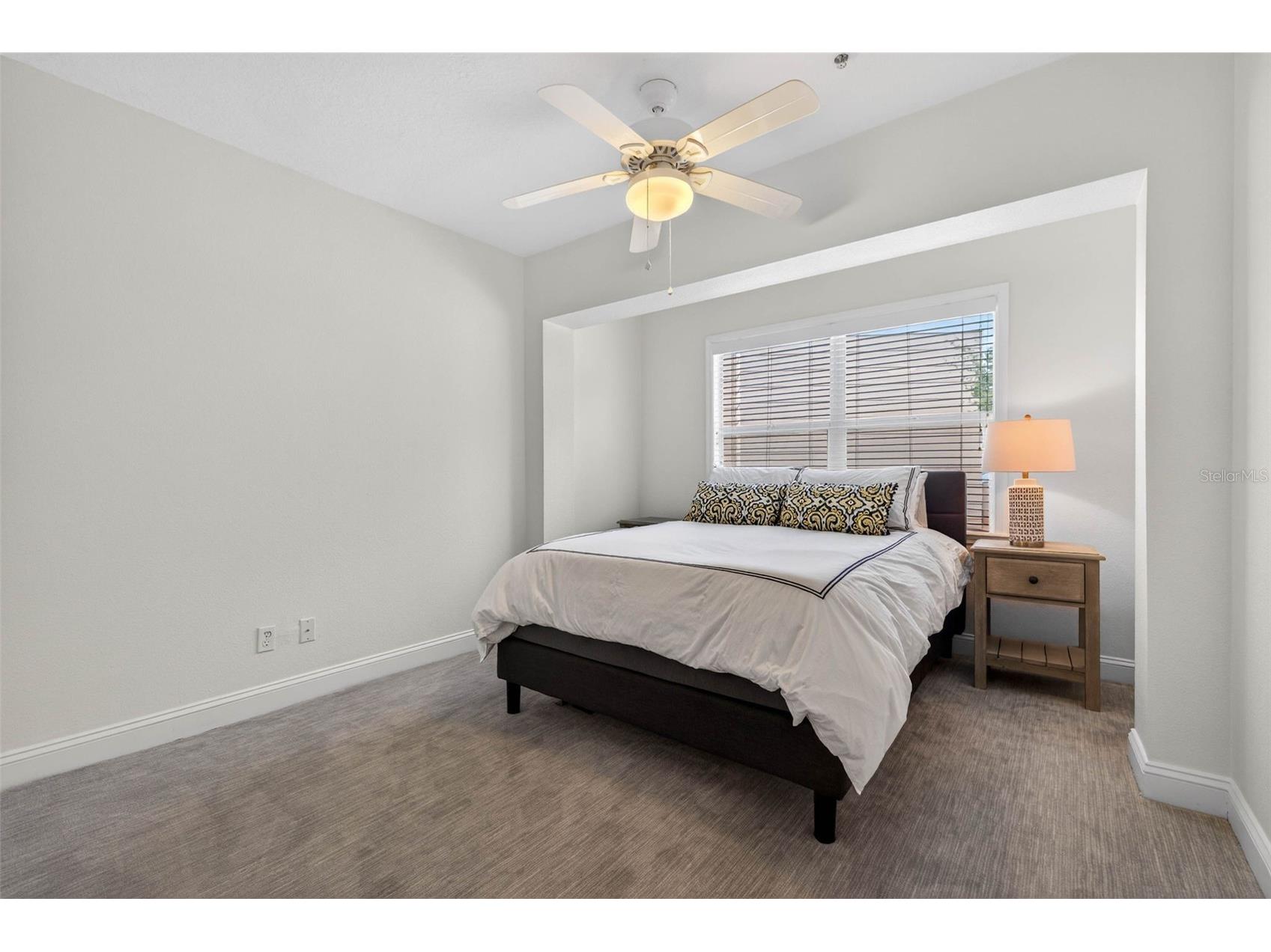 922 N Shore Drive NE Saint Petersburg FL 33701 TB8491596 image17