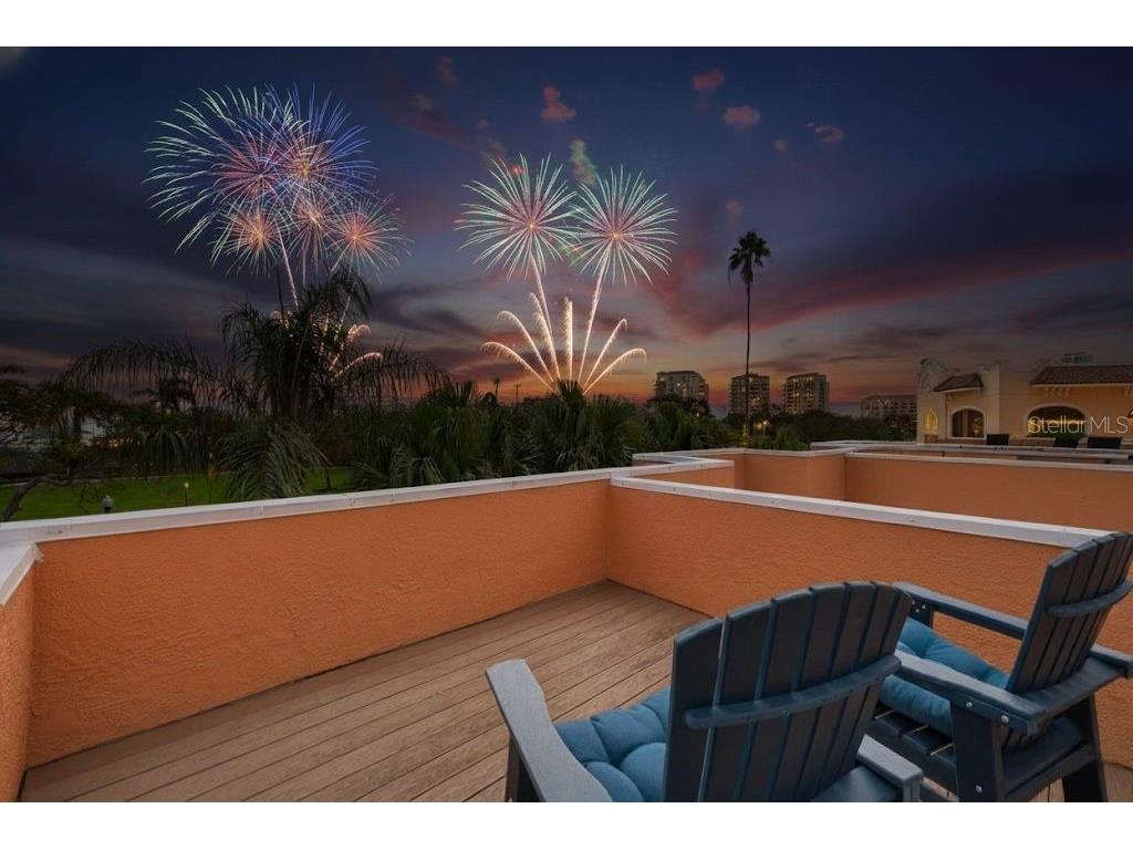 922 N Shore Drive NE Saint Petersburg FL 33701 TB8491596 image3