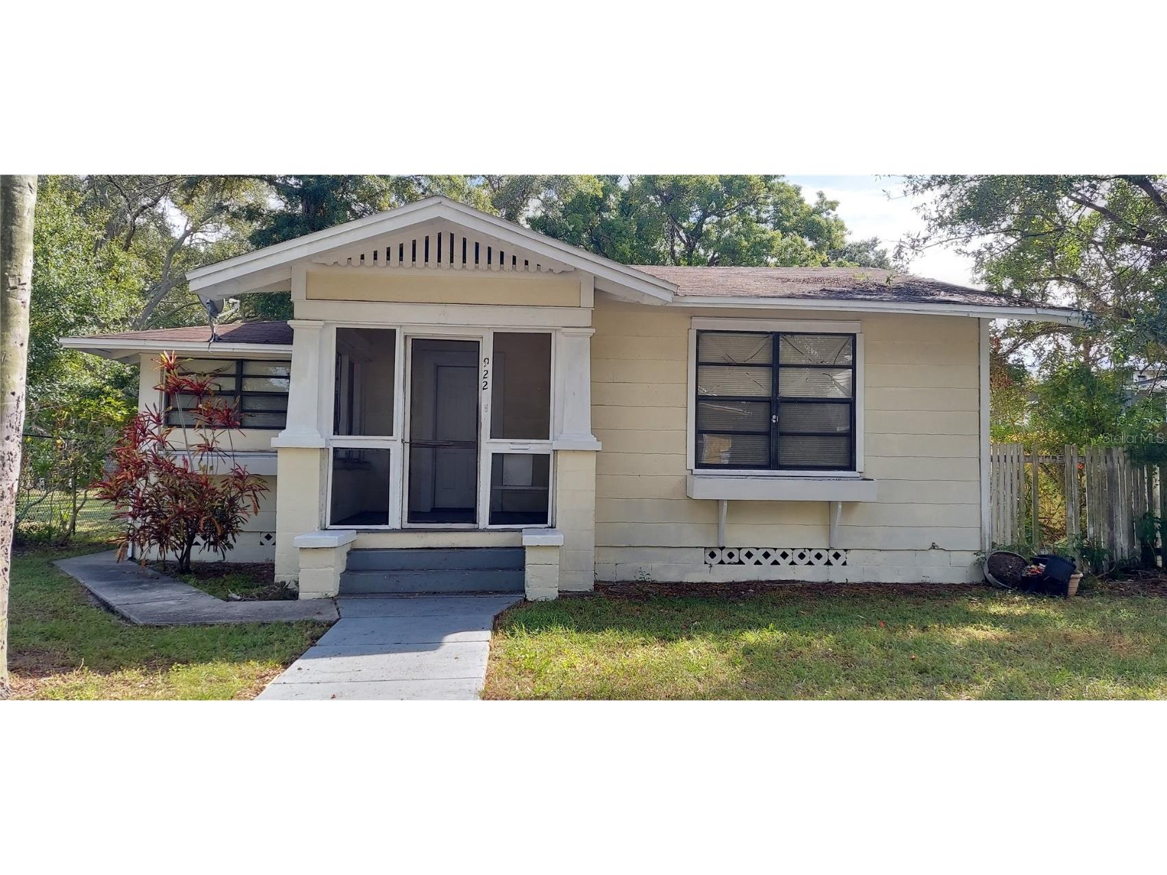 922 Newton Avenue S Saint Petersburg FL 33705 T3479121 image1