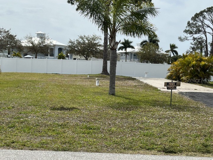 922 Via De Luna Englewood FL 34224 O6190422 image1