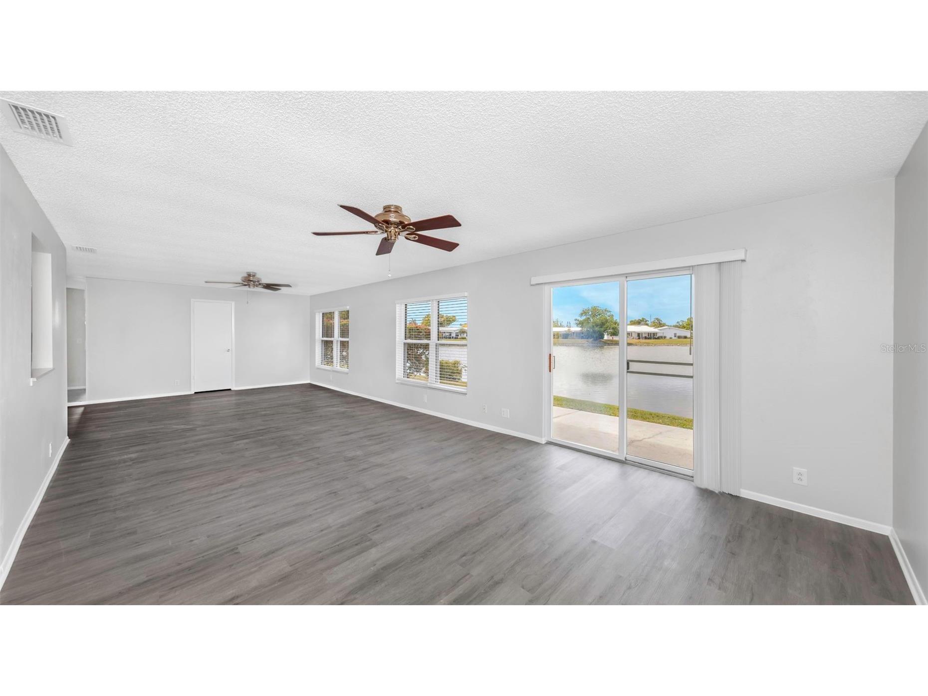 9220 40th Street N Pinellas Park FL 33782 TB8491861 image12