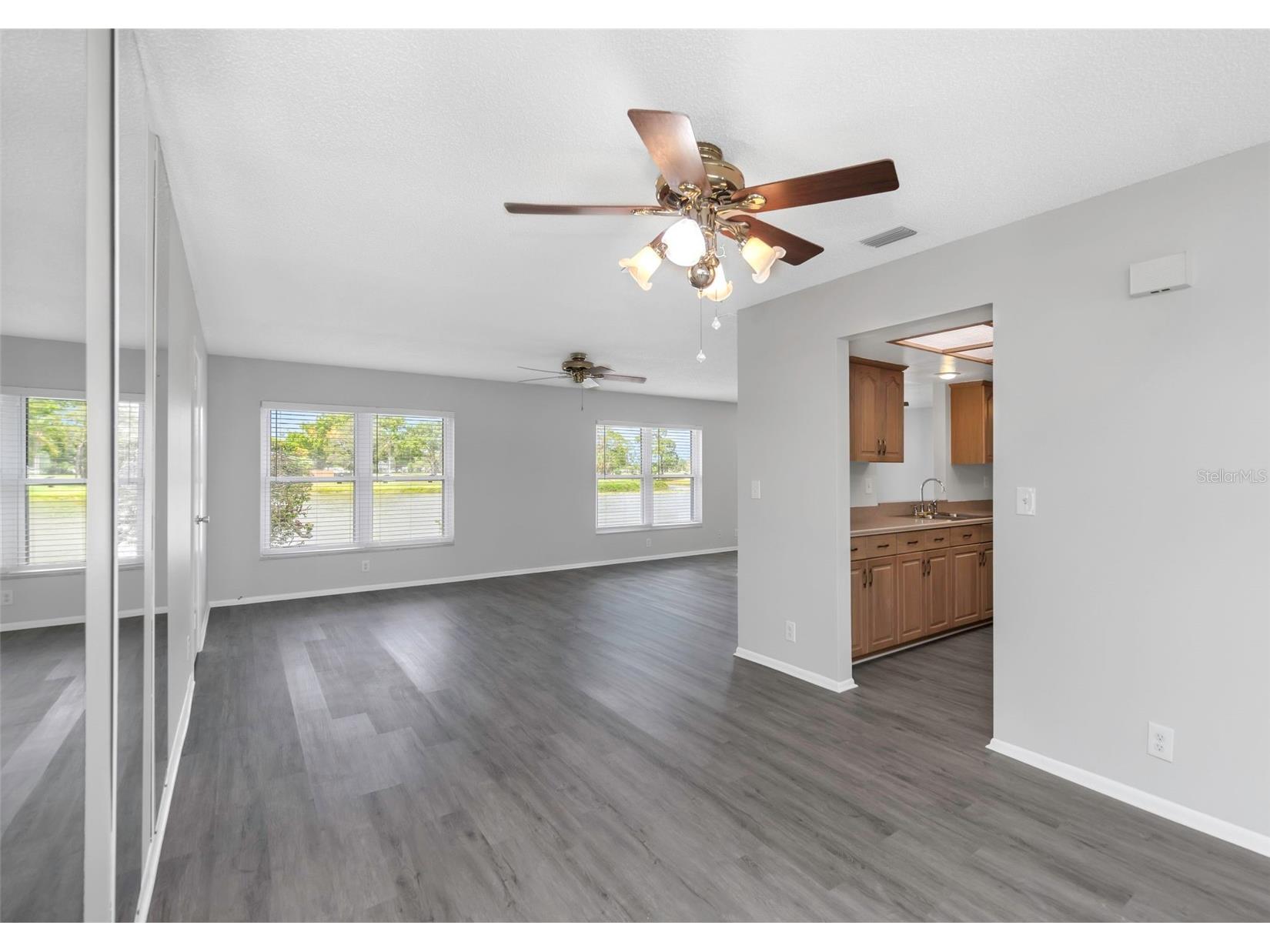 9220 40th Street N Pinellas Park FL 33782 TB8491861 image9