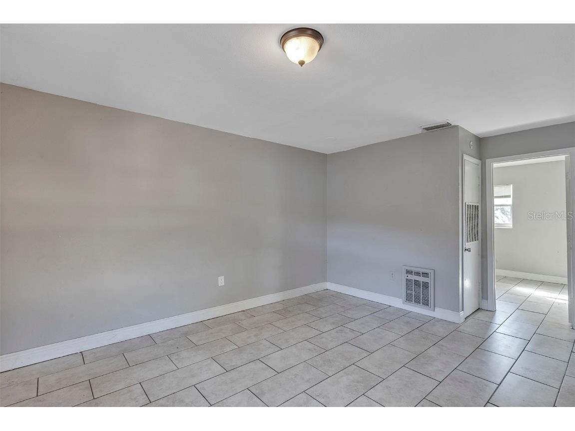 9220 N 13th Street #A & B Tampa FL 33612 O6366585 image14