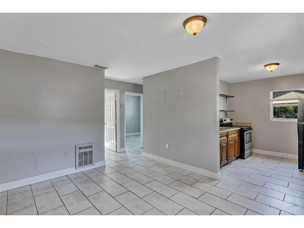 9220 N 13th Street #A & B Tampa FL 33612 O6366585 image15