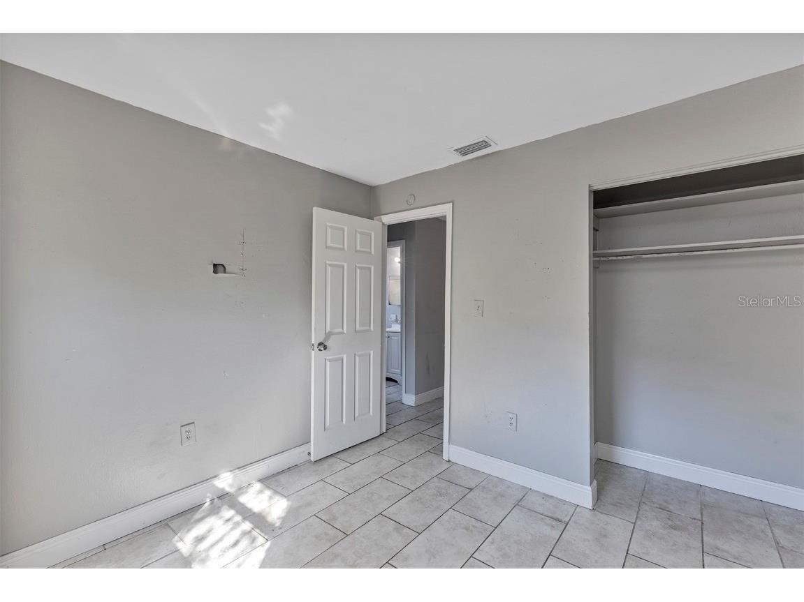 9220 N 13th Street #A & B Tampa FL 33612 O6366585 image18