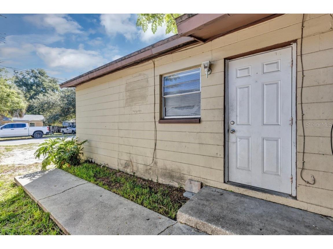 9220 N 13th Street #A & B Tampa FL 33612 O6366585 image4