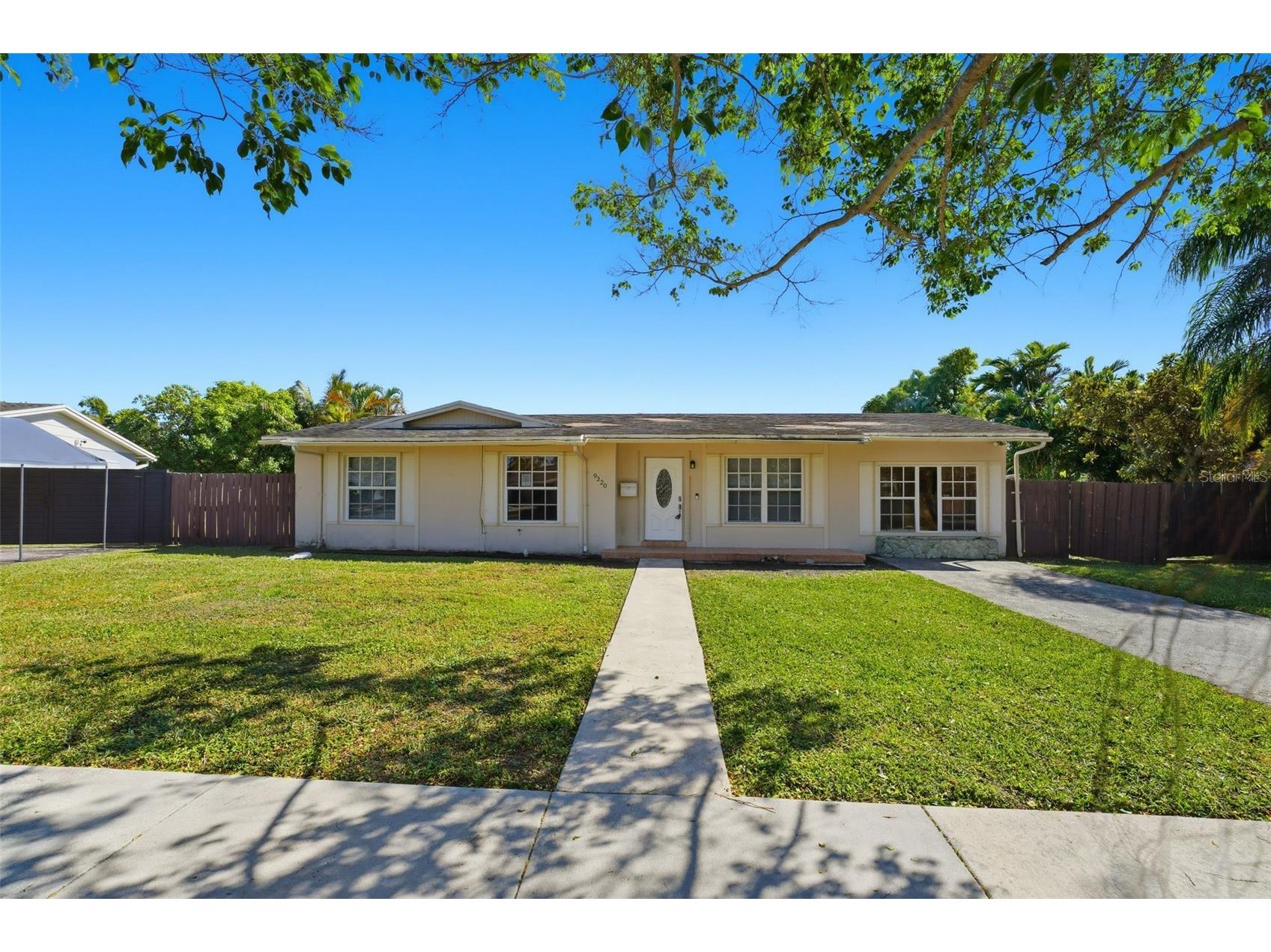 9220 SW 185th Street Cutler Bay FL 33157 O6378991 image1