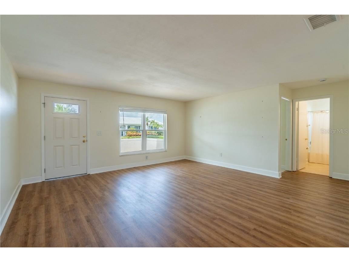 9221 40th Way N #5 Pinellas Park FL 33782 OM711806 image12