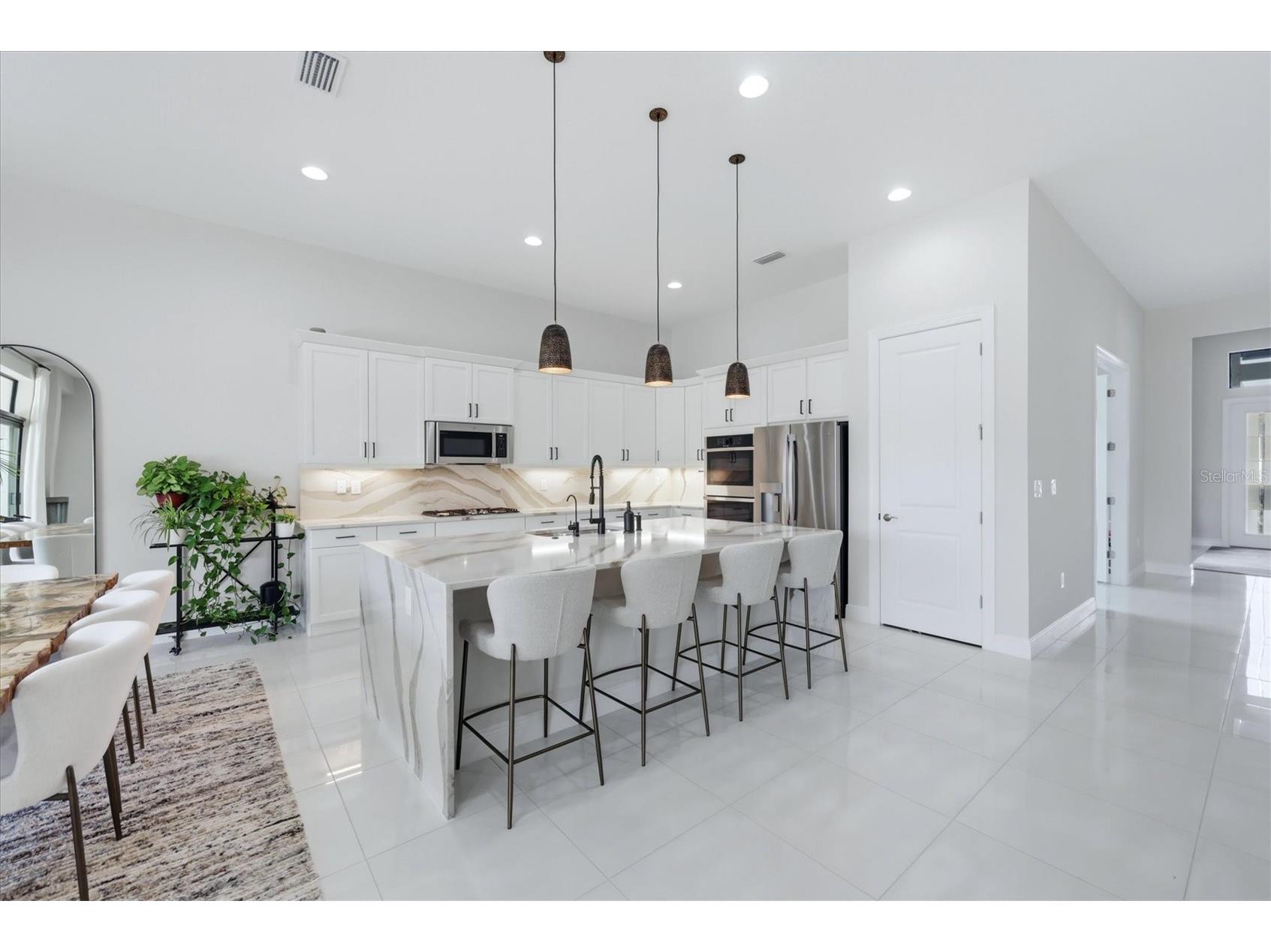 9221 Bernini Place Sarasota FL 34240 A4688126 image19