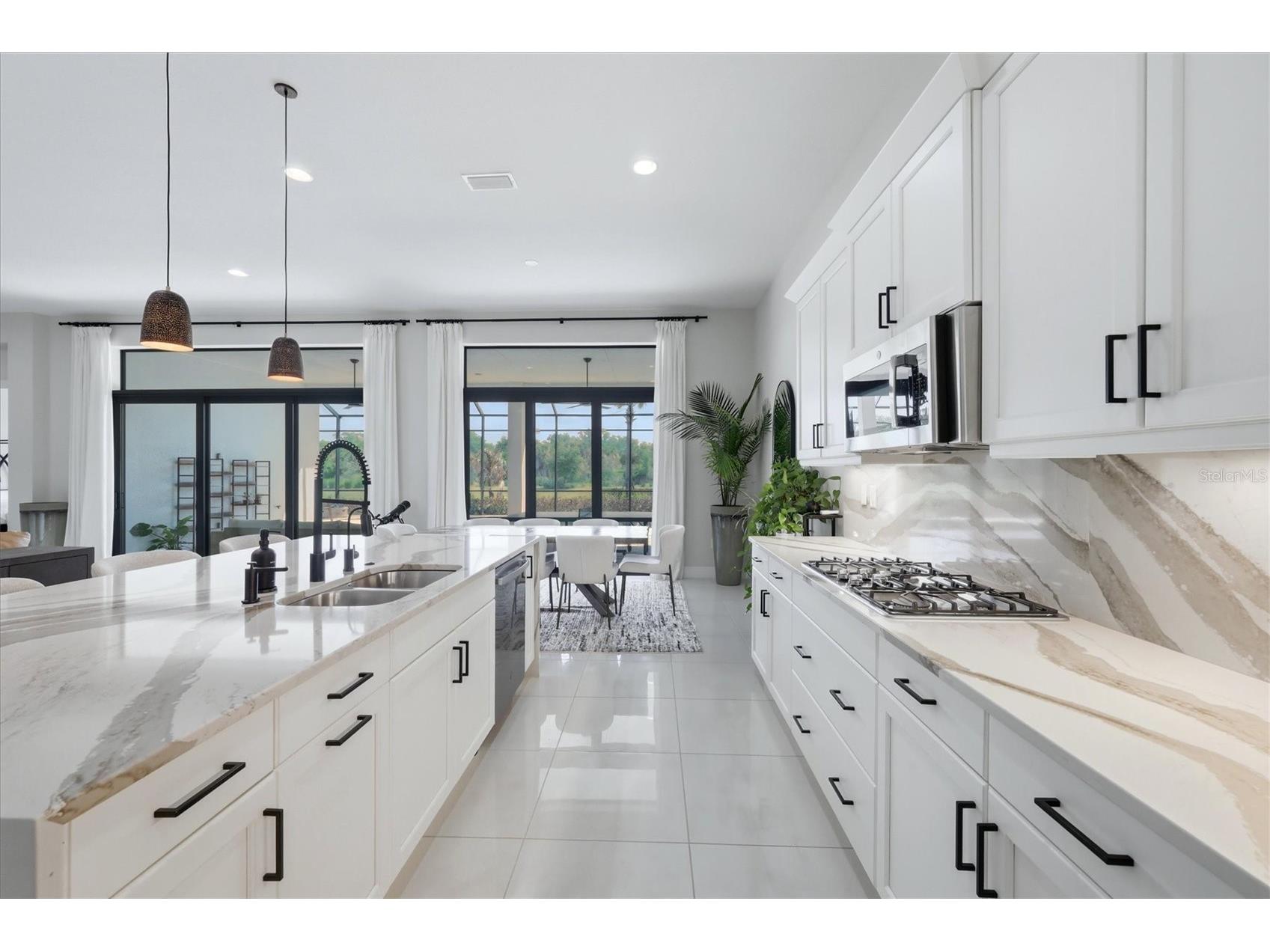 9221 Bernini Place Sarasota FL 34240 A4688126 image21