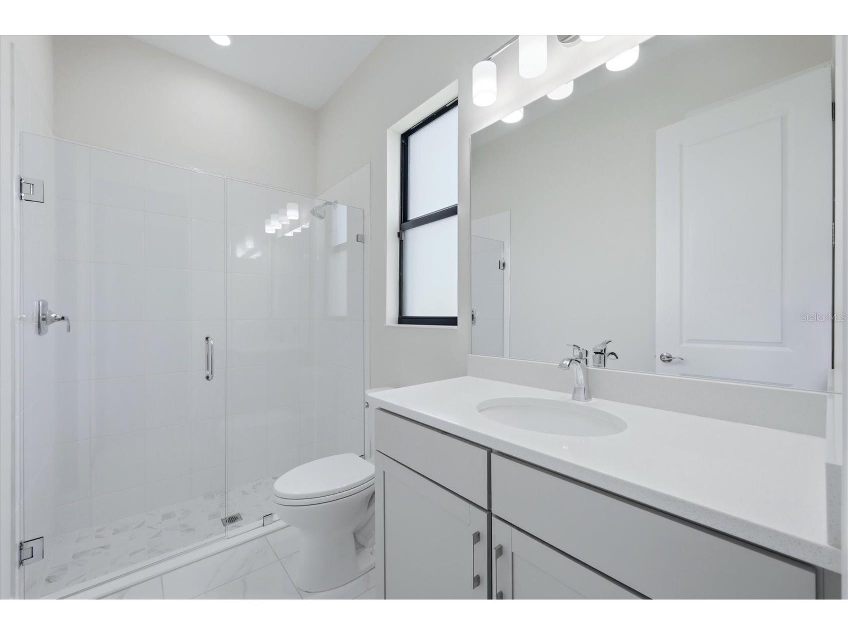 9221 Bernini Place Sarasota FL 34240 A4688126 image32