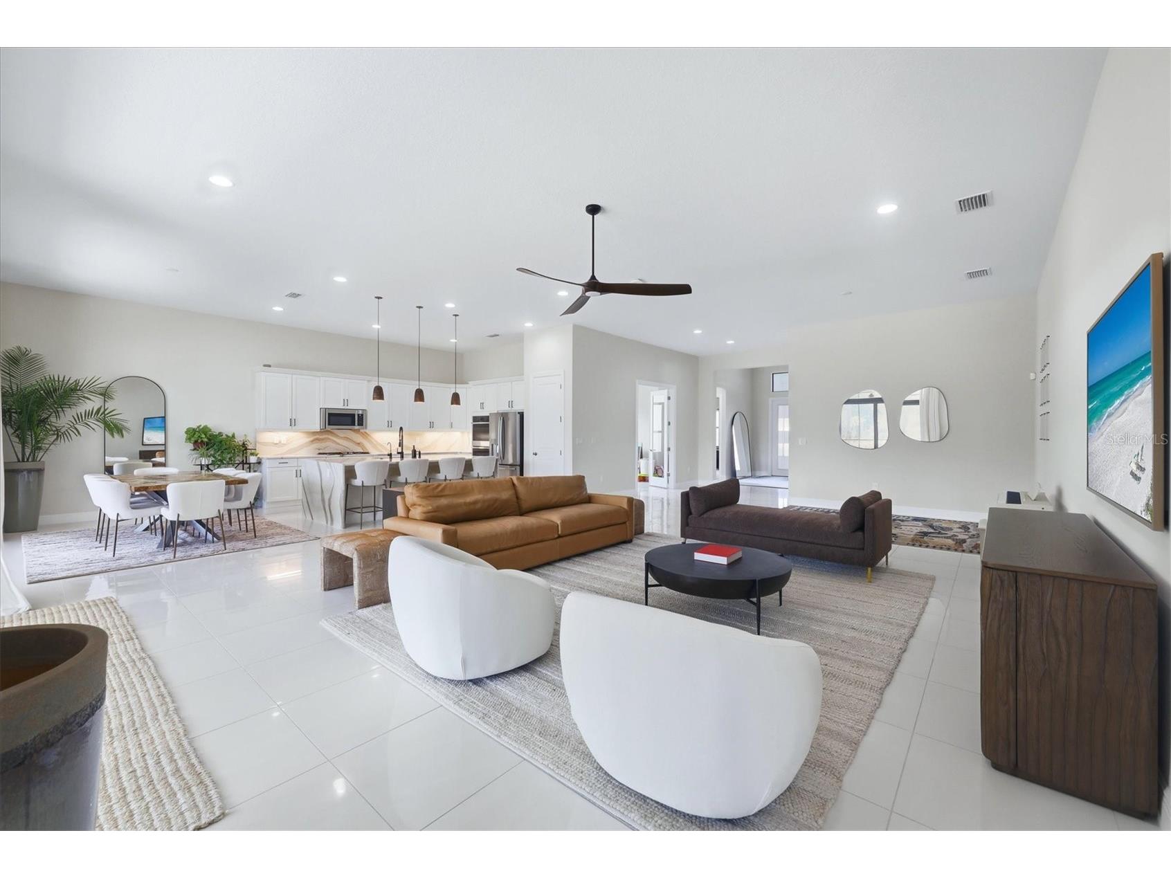 9221 Bernini Place Sarasota FL 34240 A4688126 image4