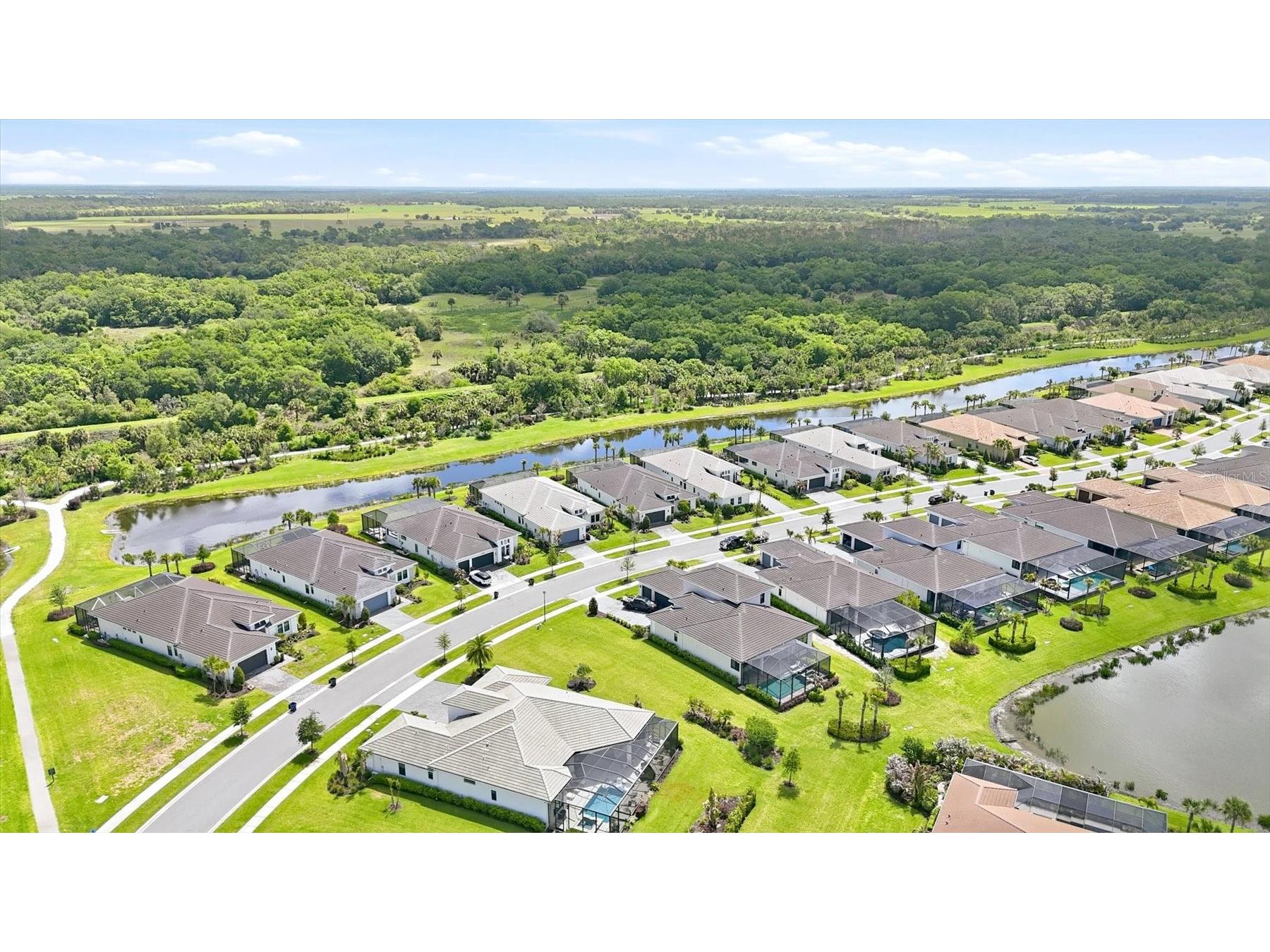 9221 Bernini Place Sarasota FL 34240 A4688126 image42