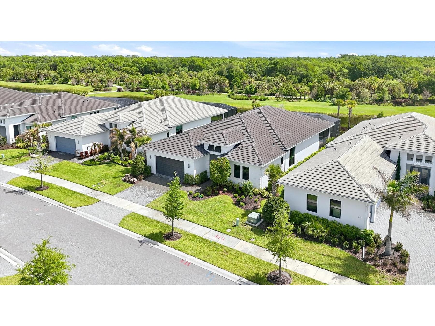 9221 Bernini Place Sarasota FL 34240 A4688126 image45