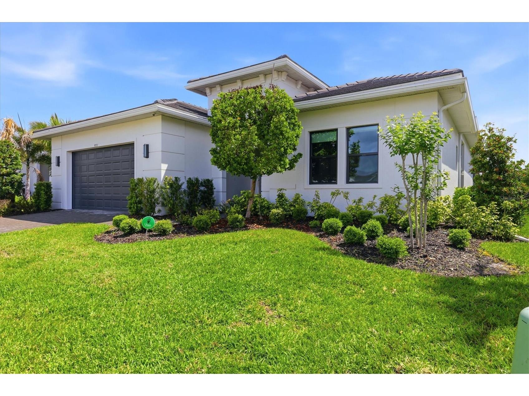 9221 Bernini Place Sarasota FL 34240 A4688126 image48