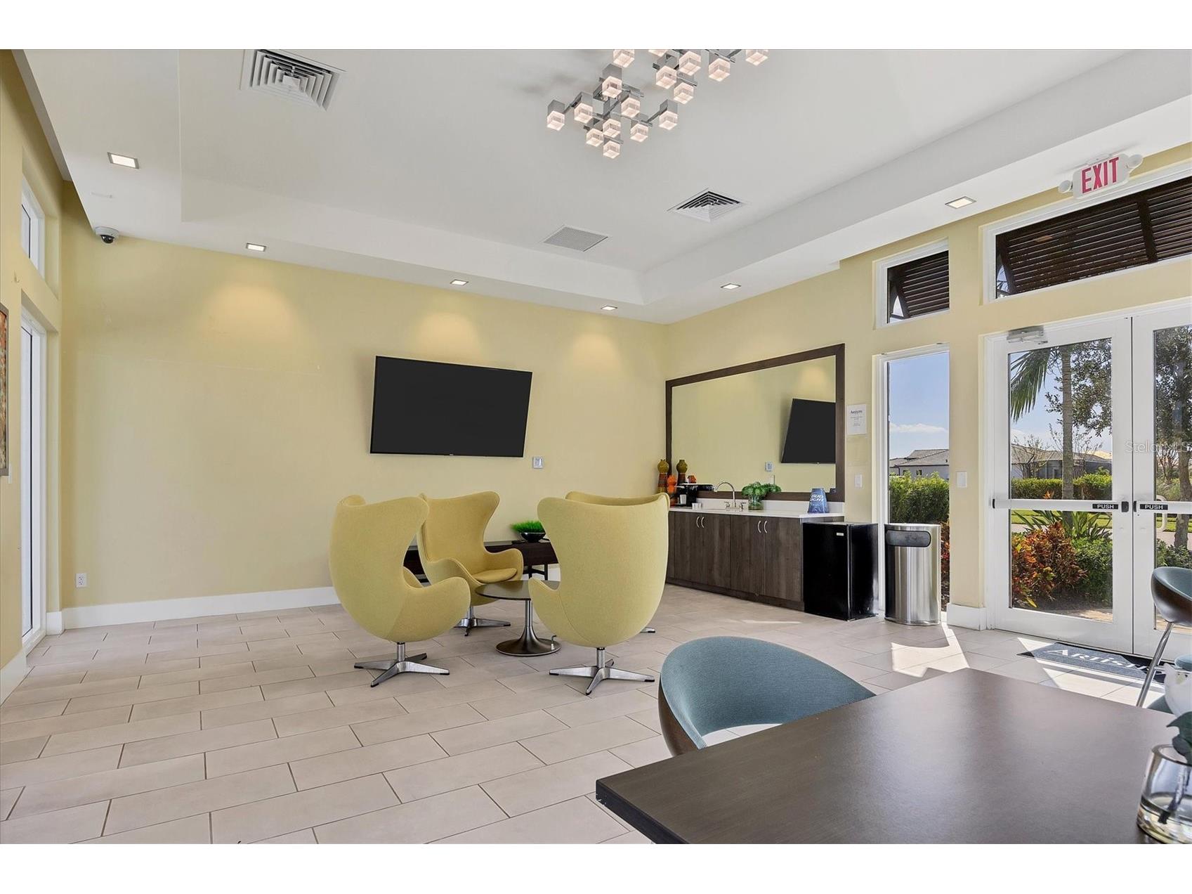 9221 Bernini Place Sarasota FL 34240 A4688126 image72