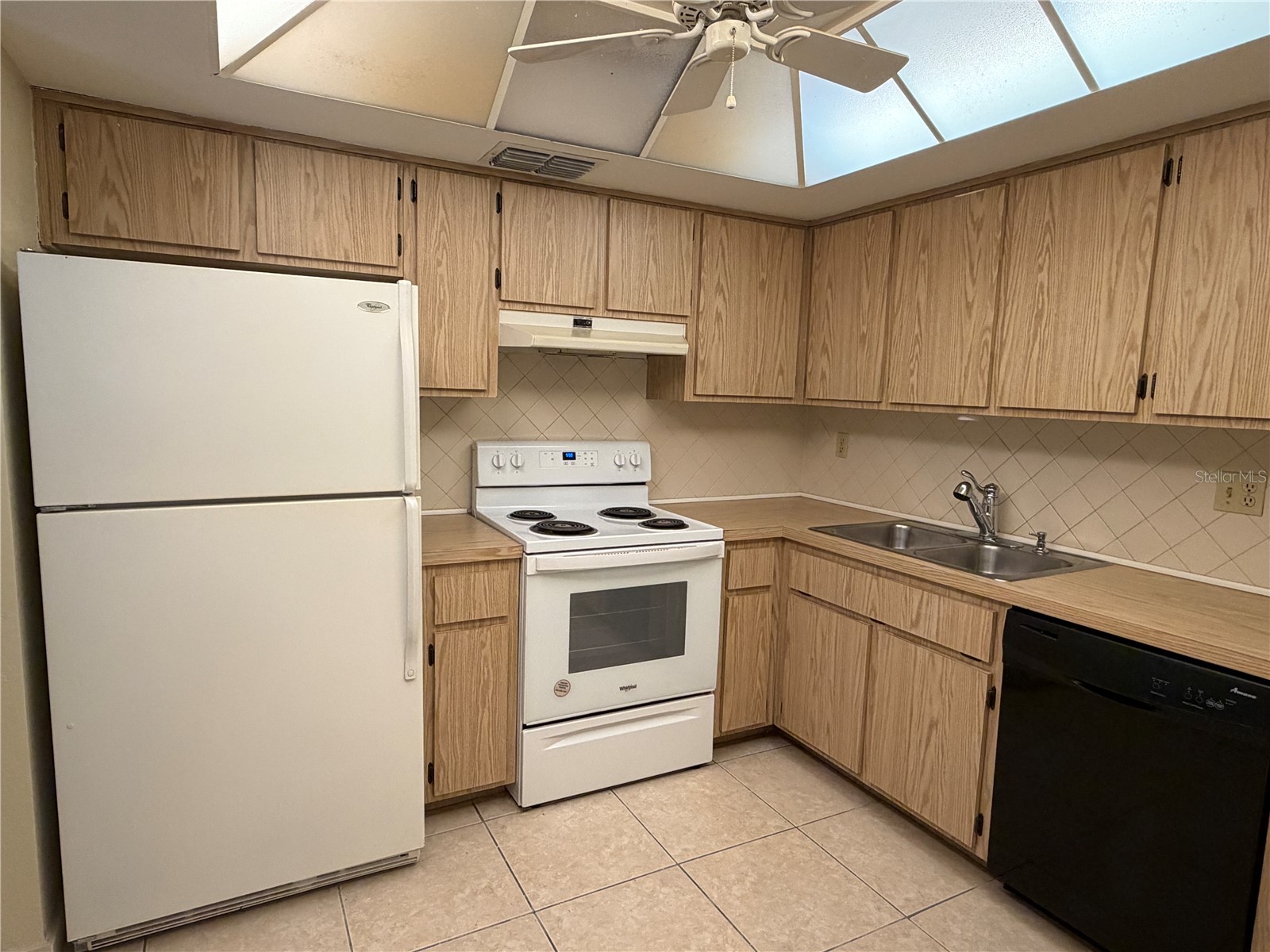 9221 Repondo Pl New Port Richey FL 34655 W7887589 image3