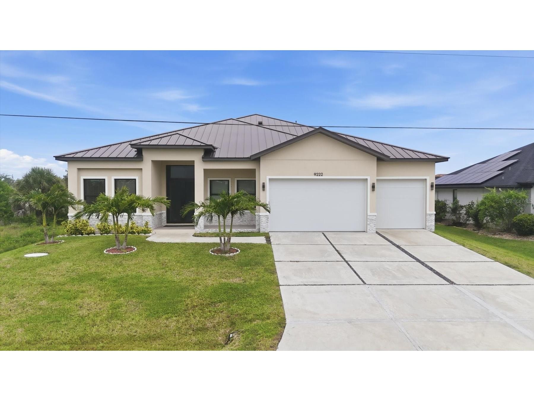 9222 Rosebud Circle Port Charlotte FL 33981 - ROSEBUD WATERWAY D6148030 image1