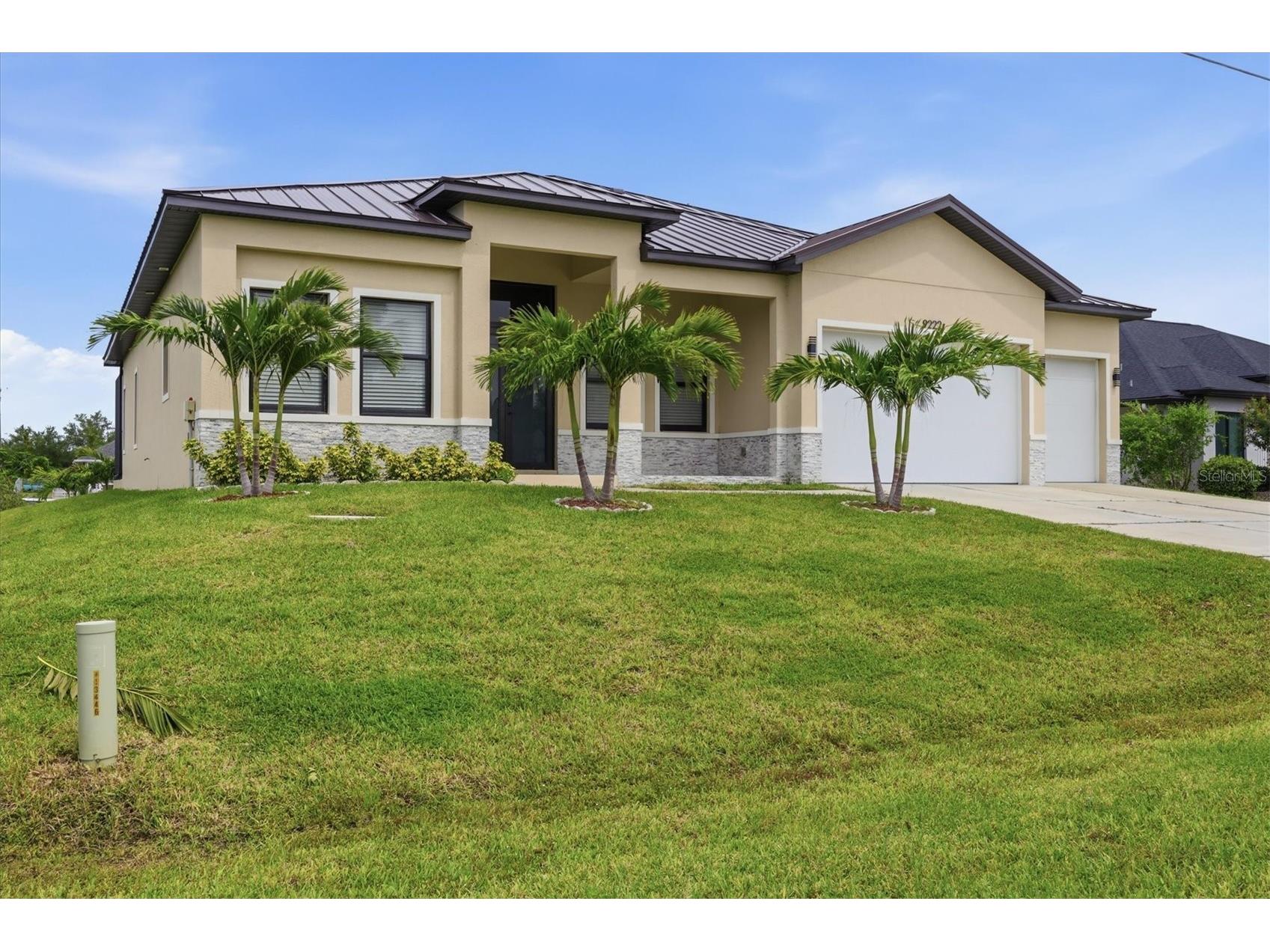 9222 Rosebud Circle Port Charlotte FL 33981 - ROSEBUD WATERWAY D6148030 image3