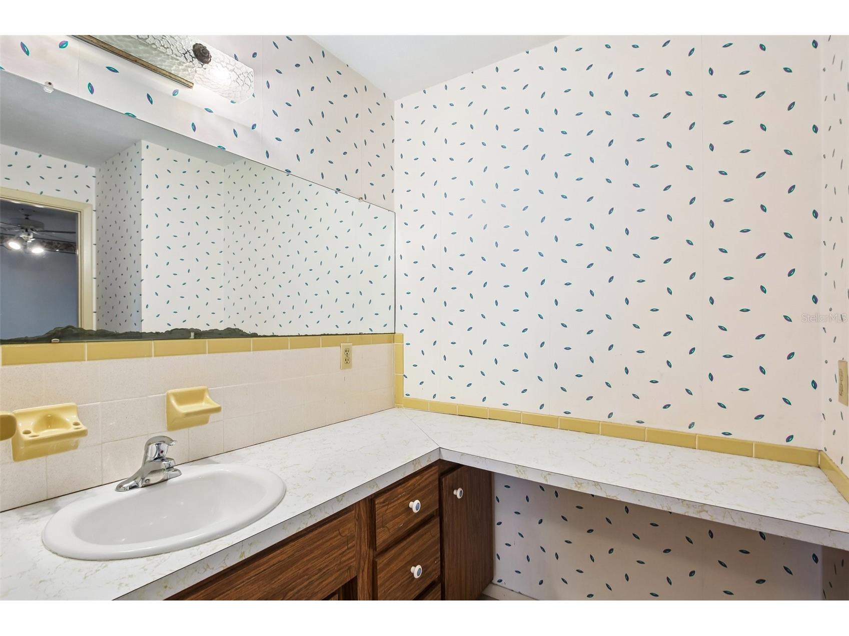9224 Lakeview Drive New Port Richey FL 34654 TB8528778 image13