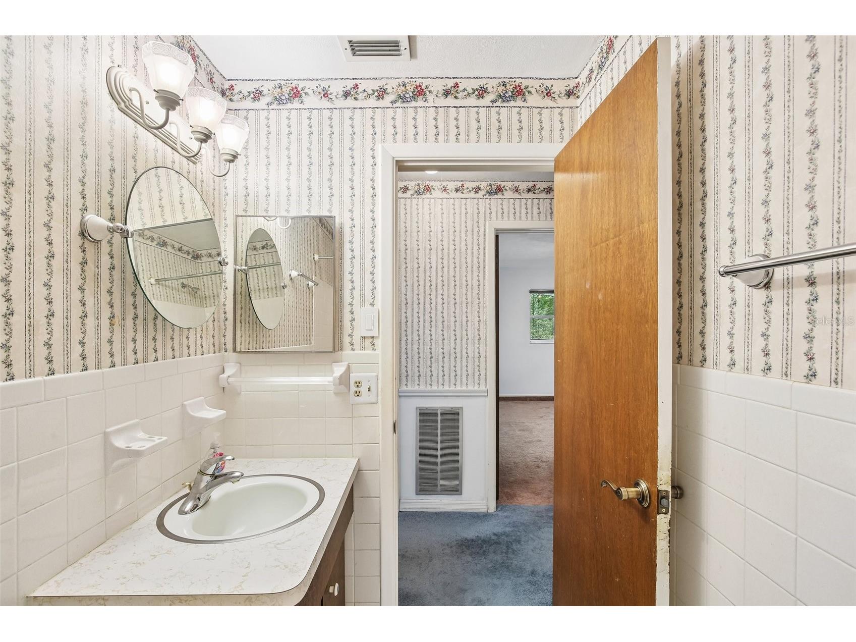 9224 Lakeview Drive New Port Richey FL 34654 TB8528778 image16