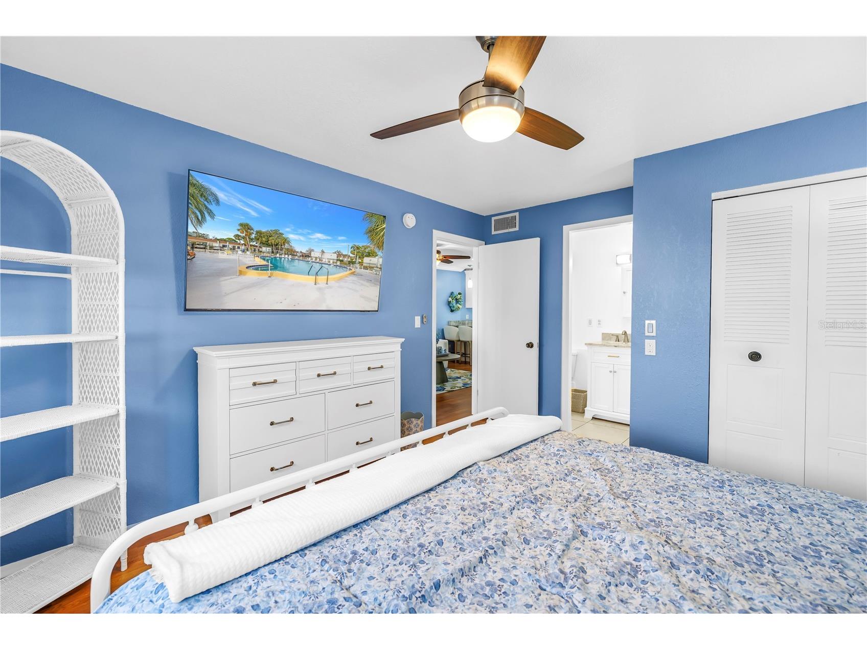 9224 Mission Oaks Boulevard Seminole FL 33776 TB8478595 image22