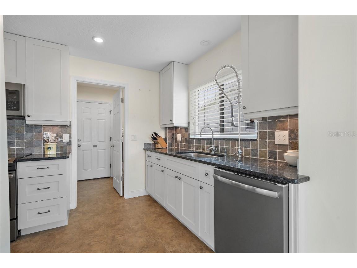 9226 41st Street N Pinellas Park FL 33782 TB8387763 image12