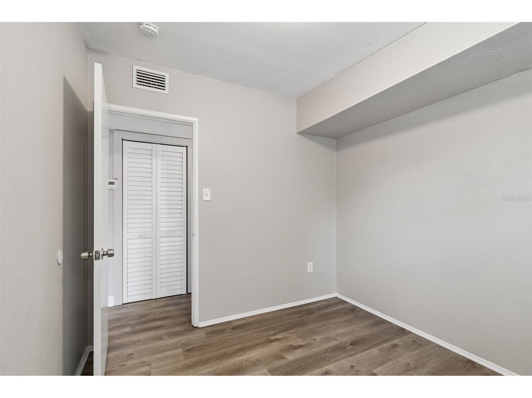 9228 82nd Way Seminole FL 33777 TB8497970 image17