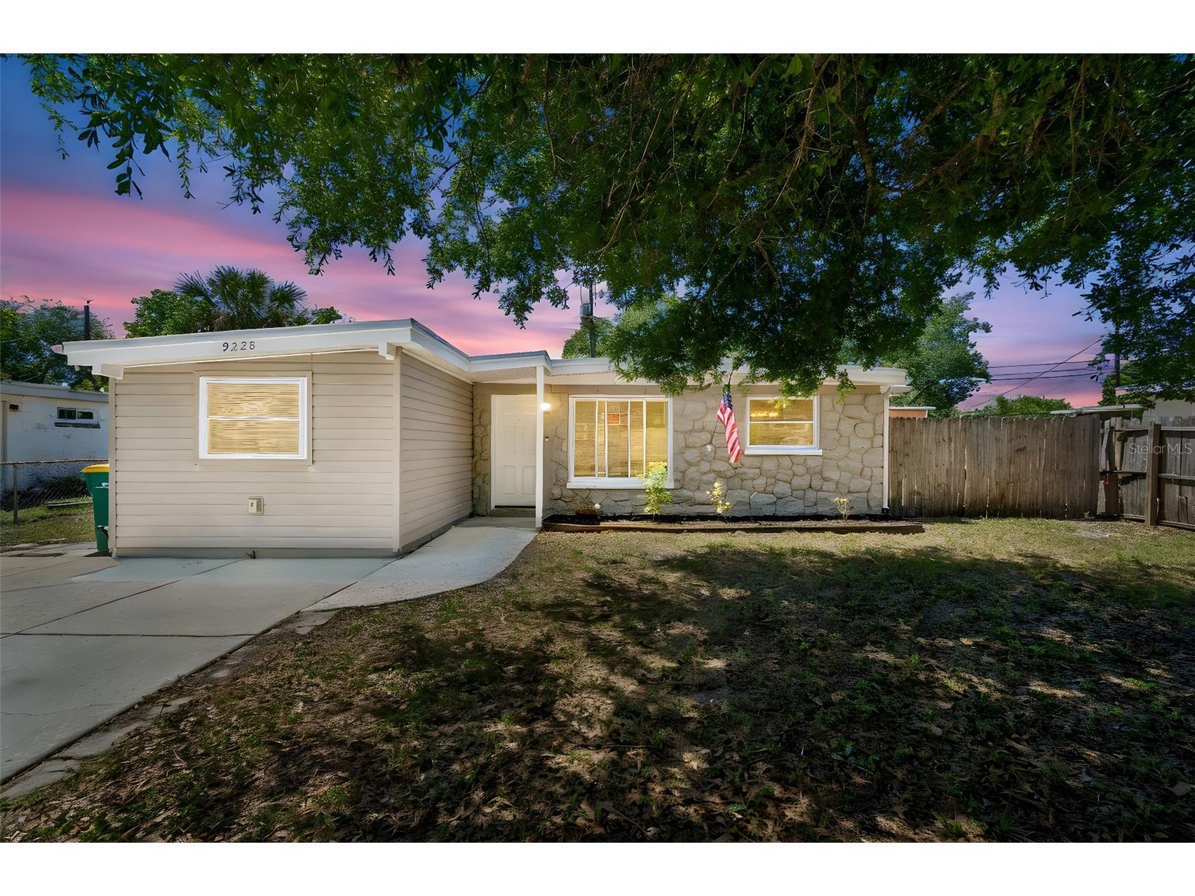 9228 82nd Way Seminole FL 33777 TB8497970 image2
