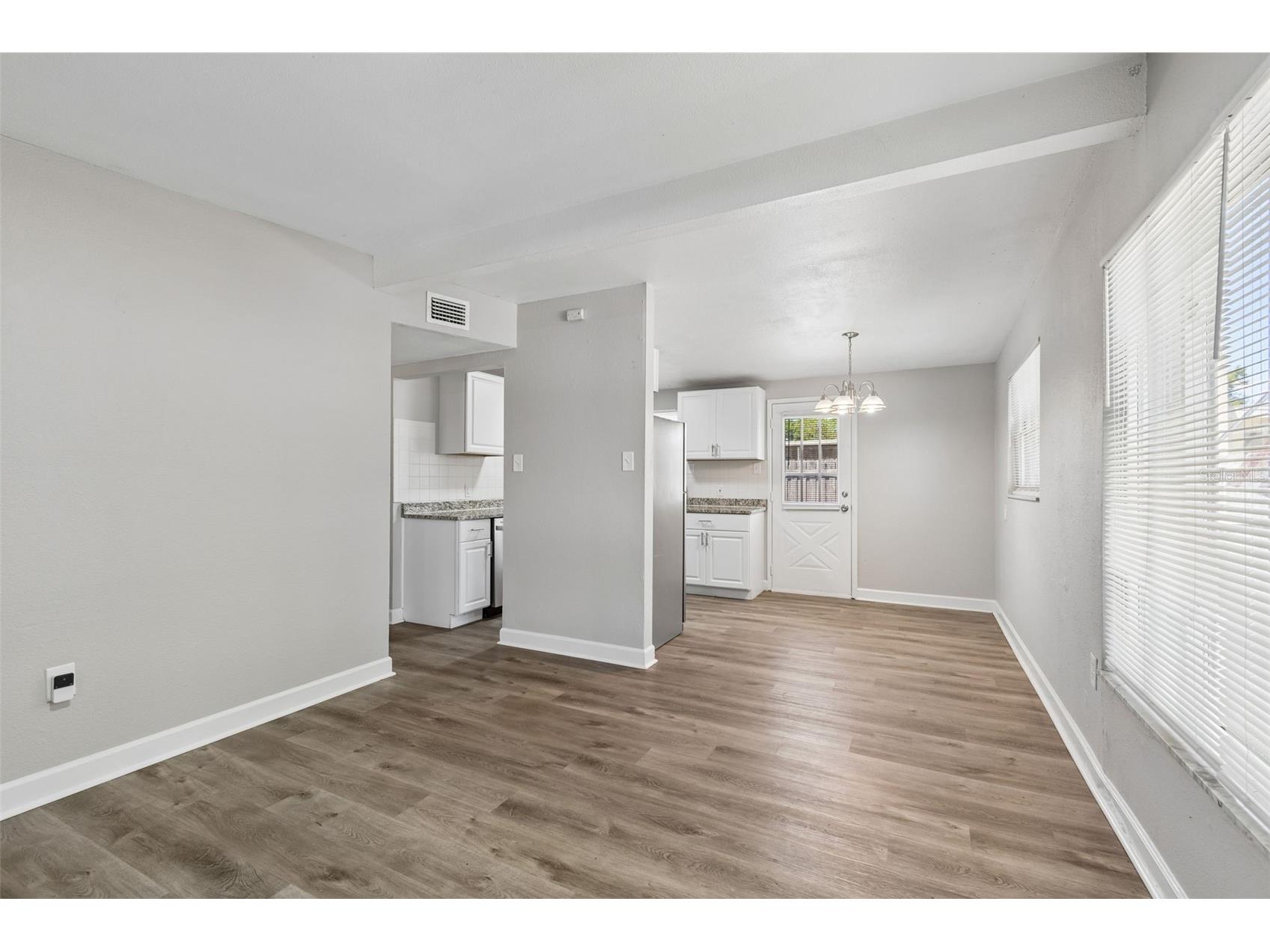 9228 82nd Way Seminole FL 33777 TB8497970 image7