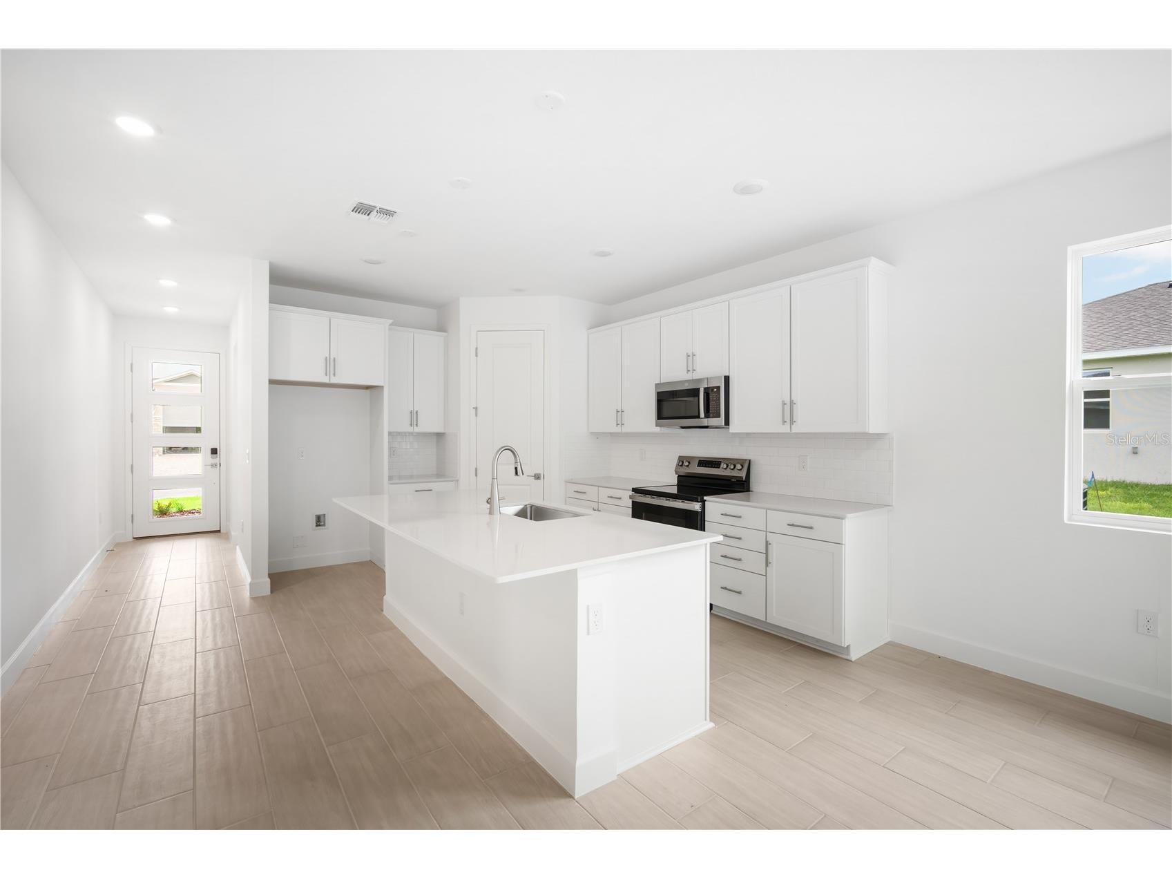 9229 Players Drive Weeki Wachee FL 34613 S5128247 image10