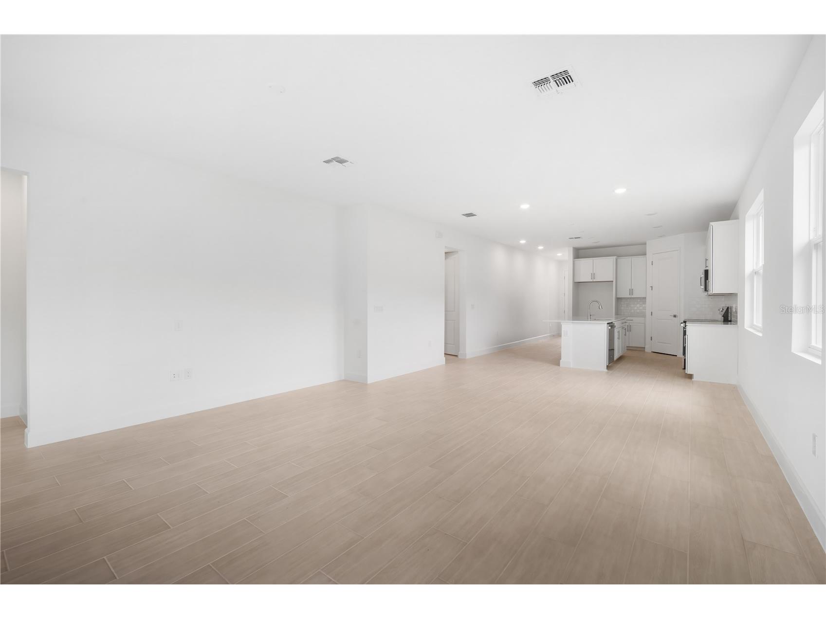 9229 Players Drive Weeki Wachee FL 34613 S5128247 image16