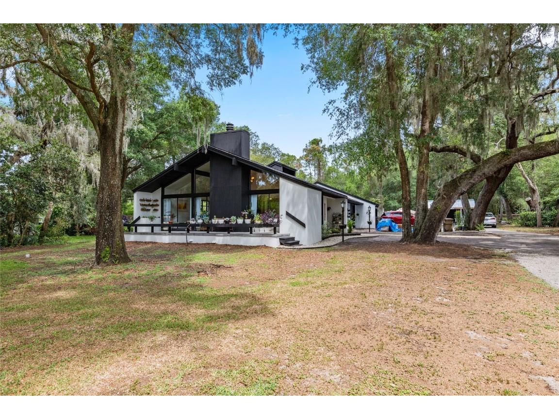 9229 Silver Lake Drive Leesburg FL 34788 - Silver Lake G5075617 image1