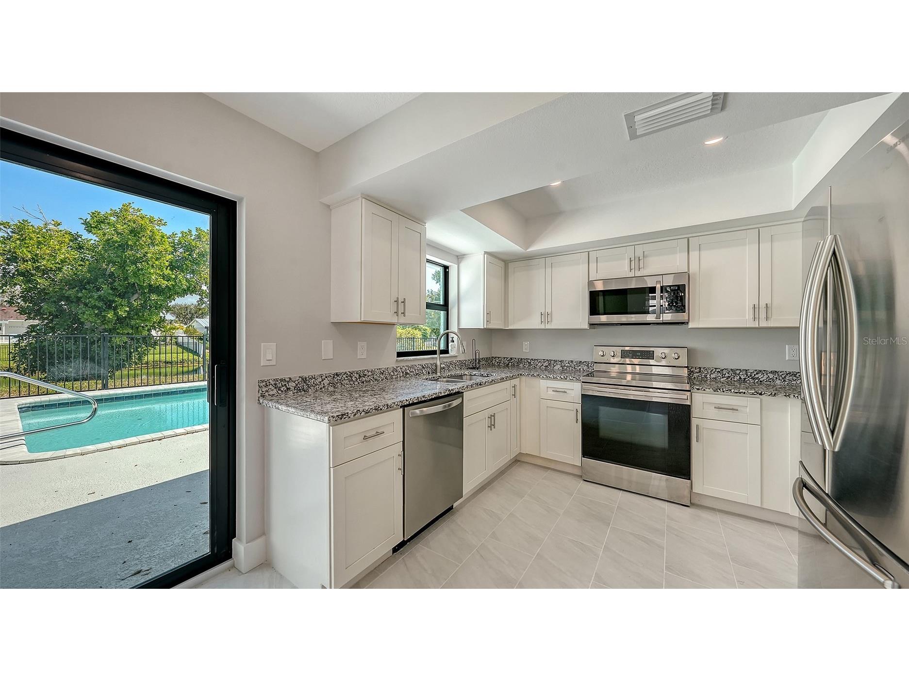 923 69th Street NW Bradenton FL 34209 A4684268 image16